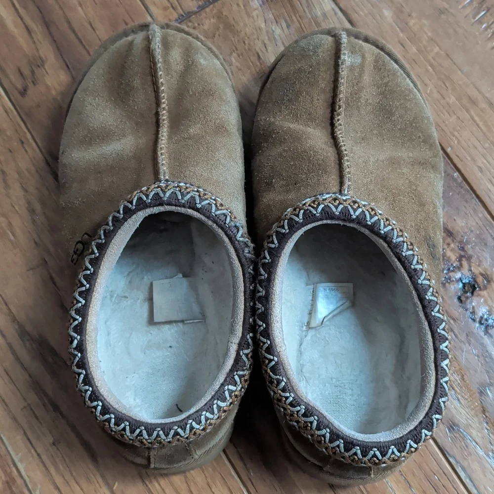 UGG Tasman ll Chestnut Tan Suede Slippers - Picture 5 of 8